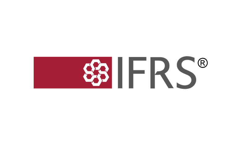 استانداردهای حسابداری بین‌المللی (IFRS): راهنمای جامع و آپدیت 1404